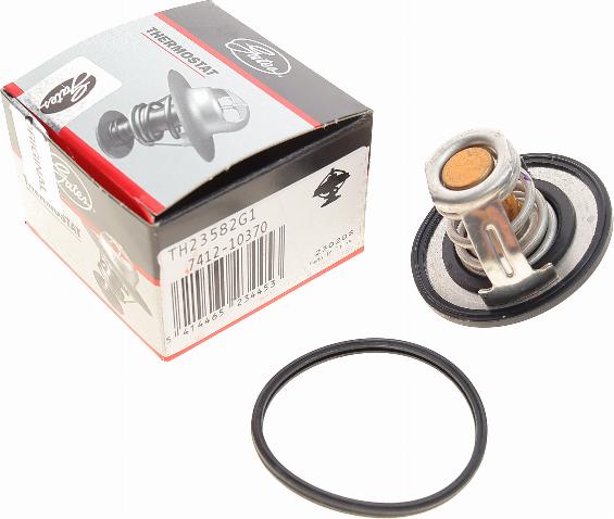 Gates TH23582G1 - Coolant thermostat / housing www.autospares.lv