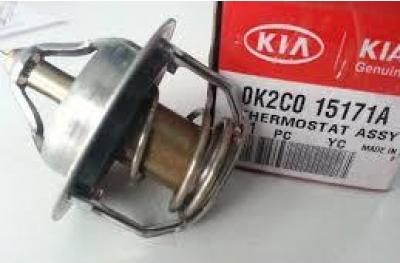 KIA 0K201-15171A - Термостат охлаждающей жидкости / корпус www.autospares.lv