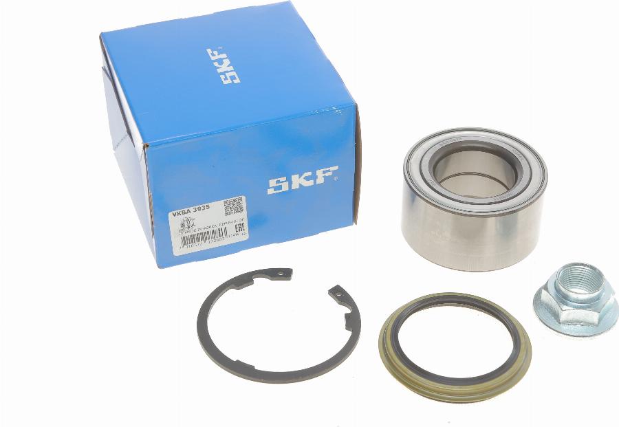 SKF VKBA 3935 - Подшипник ступицы колеса, комплект www.autospares.lv