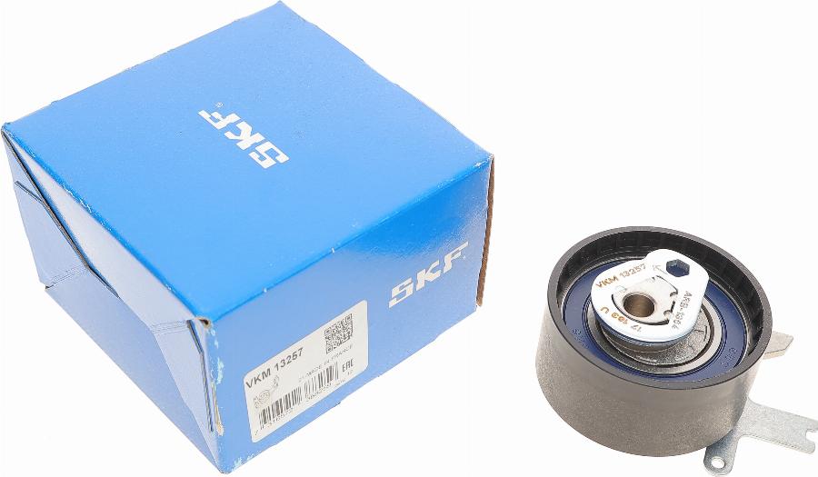 SKF VKM 13257 - Spriegotājrullītis, Gāzu sadales mehānisma piedziņas siksna autospares.lv