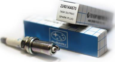 Subaru 22401AA670 - Aizdedzes svece www.autospares.lv