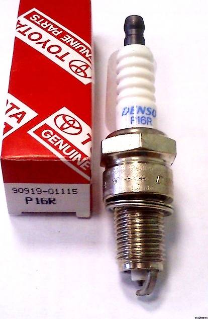 TOYOTA 90919-01115 - Aizdedzes svece www.autospares.lv