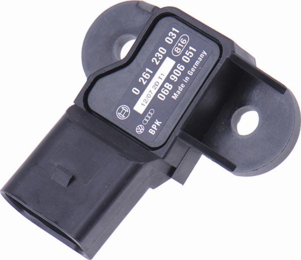 VAG 03C906051F - Sensor, boost pressure www.autospares.lv