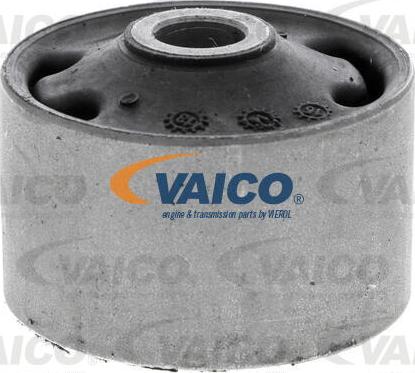 VAICO V10-1117 - Piekare, Tilta sija www.autospares.lv