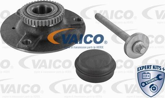 VAICO V30-1390 - Подшипник ступицы колеса, комплект www.autospares.lv