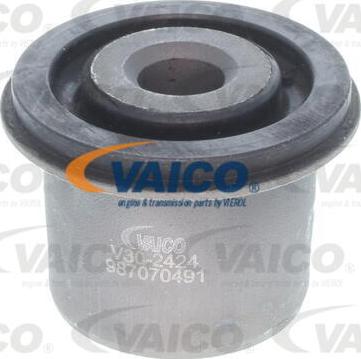 VAICO V30-2424 - Сайлентблок, рычаг подвески колеса www.autospares.lv