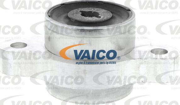 VAICO V30-2782 - Piekare, Šķērssvira www.autospares.lv