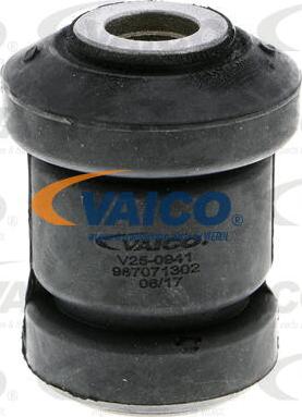 VAICO V25-0941 - Piekare, Šķērssvira autospares.lv