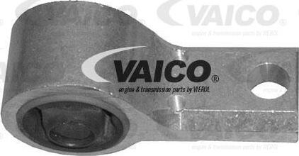 VAICO V25-2054 - Сайлентблок, рычаг подвески колеса www.autospares.lv