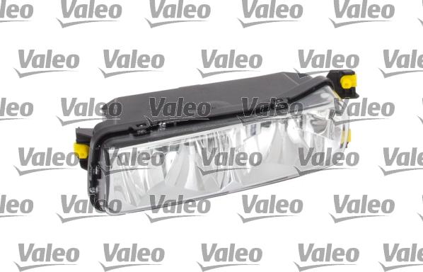 Valeo 044902 - Miglas lukturis www.autospares.lv