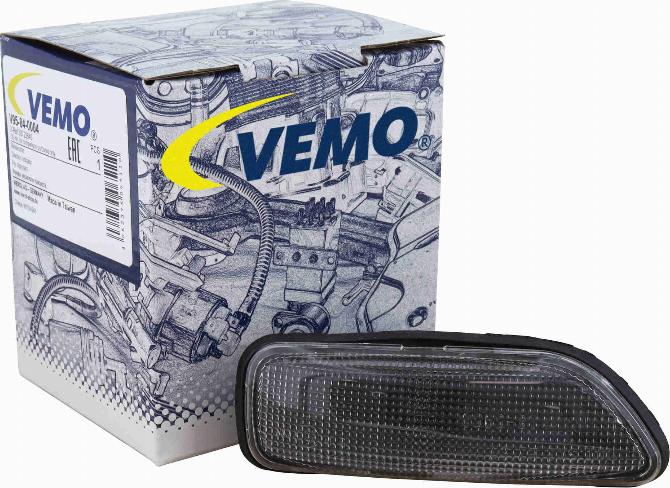 Vemo V95-84-0004 - Pagrieziena signāla lukturis www.autospares.lv