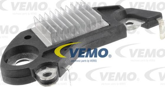 Vemo V40-77-0005 - Ģeneratora sprieguma regulators www.autospares.lv