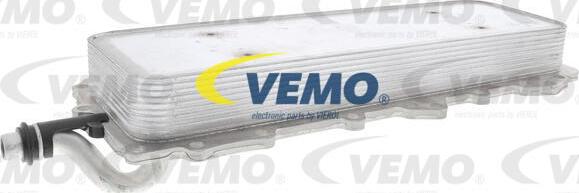 Vemo V48-60-0024 - Eļļas radiators, Motoreļļa www.autospares.lv