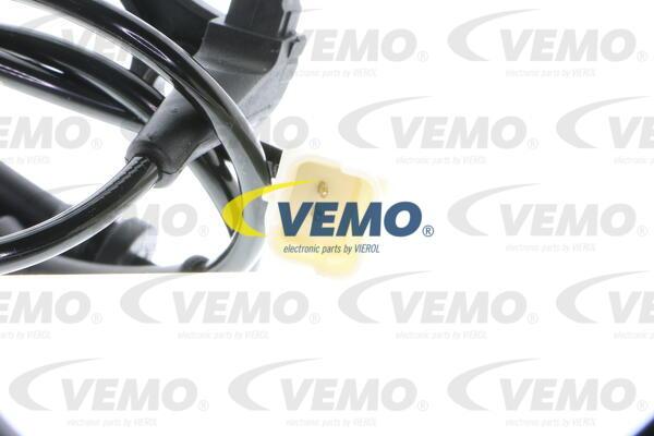 Vemo V42-72-0008 - Devējs, Riteņu griešanās ātrums www.autospares.lv