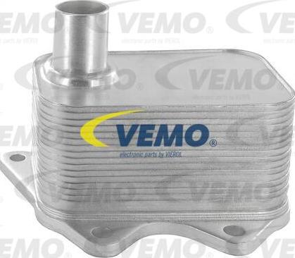 Vemo V15-60-6020 - Oil Cooler, engine oil www.autospares.lv