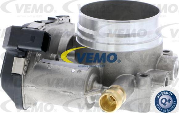 Vemo V20-81-0016 - Droseļvārsta pievada stiprinājums www.autospares.lv