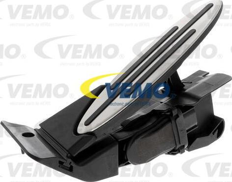 Vemo V20-82-0011 - Akseleratora pedālis www.autospares.lv